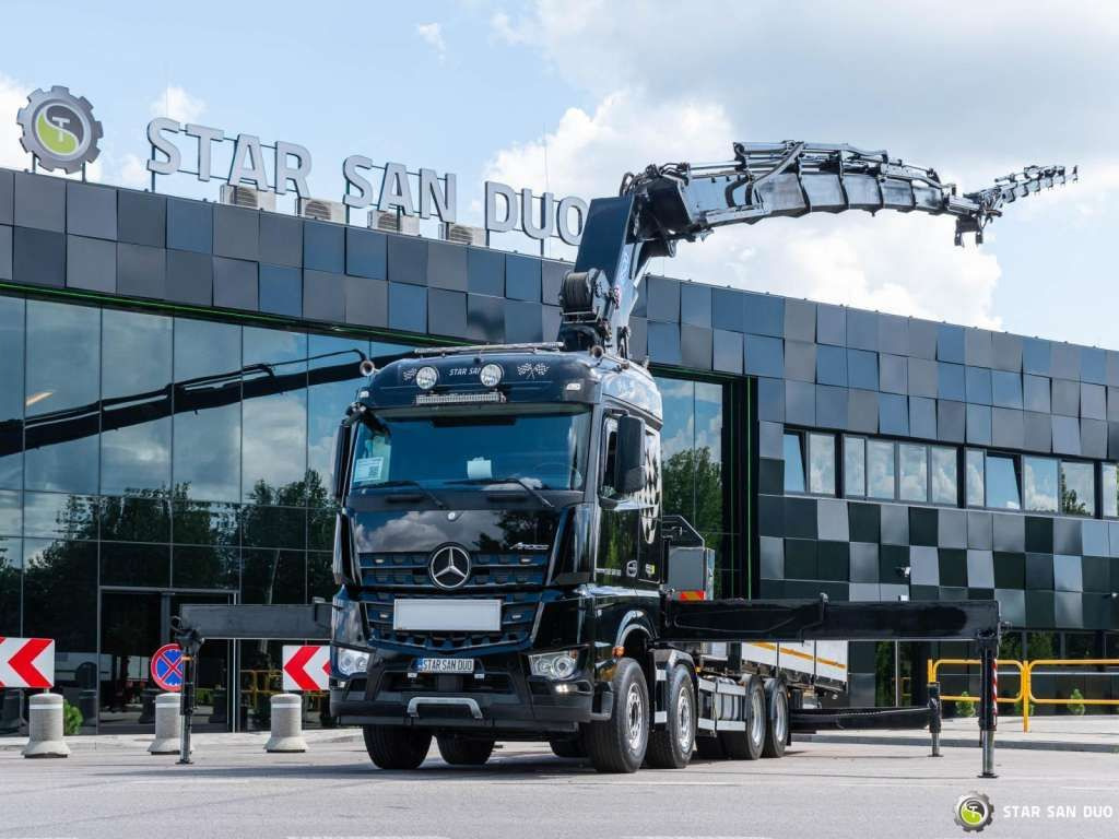 Mercedes-Benz AROCS 3251 8x4 HMF 8520 Fly Jib Winch - Truk derek: gambar 1 Mercedes-Benz AROCS 3251 8x4 HMF 8520 Fly Jib Winch - Truk derek: gambar 1