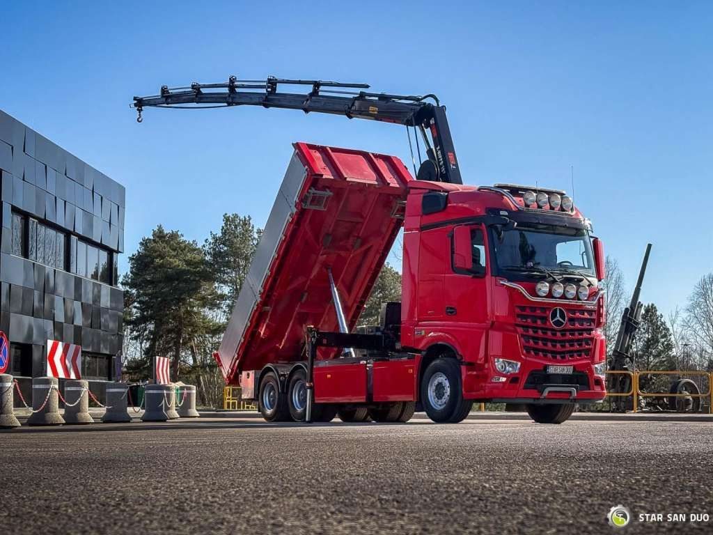 Mercedes-Benz AROCS 3358L 6x4 HIAB 192X-HIPRO E-6 Crane Kippe - Truk jungkit: gambar 3 Mercedes-Benz AROCS 3358L 6x4 HIAB 192X-HIPRO E-6 Crane Kippe - Truk jungkit: gambar 3