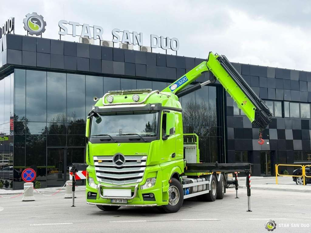 Mercedes-Benz Actros 6x2 HMF 3220 K7 Crane Mercedes-Benz Actros 6x2 HMF 3220 K7 Crane - Truk derek, Truk flatbed: gambar 5 Mercedes-Benz Actros 6x2 HMF 3220 K7 Crane Mercedes-Benz Actros 6x2 HMF 3220 K7 Crane - Truk derek, Truk flatbed: gambar 5