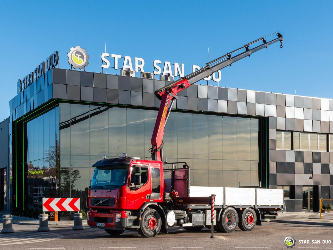 - Truk derek: gambar 5 - Truk derek: gambar 5