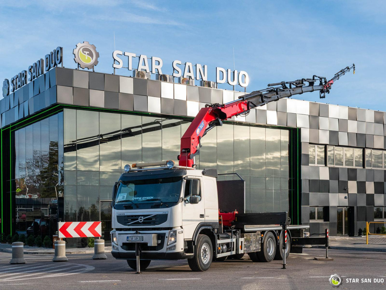 - Truk derek: gambar 3 - Truk derek: gambar 3