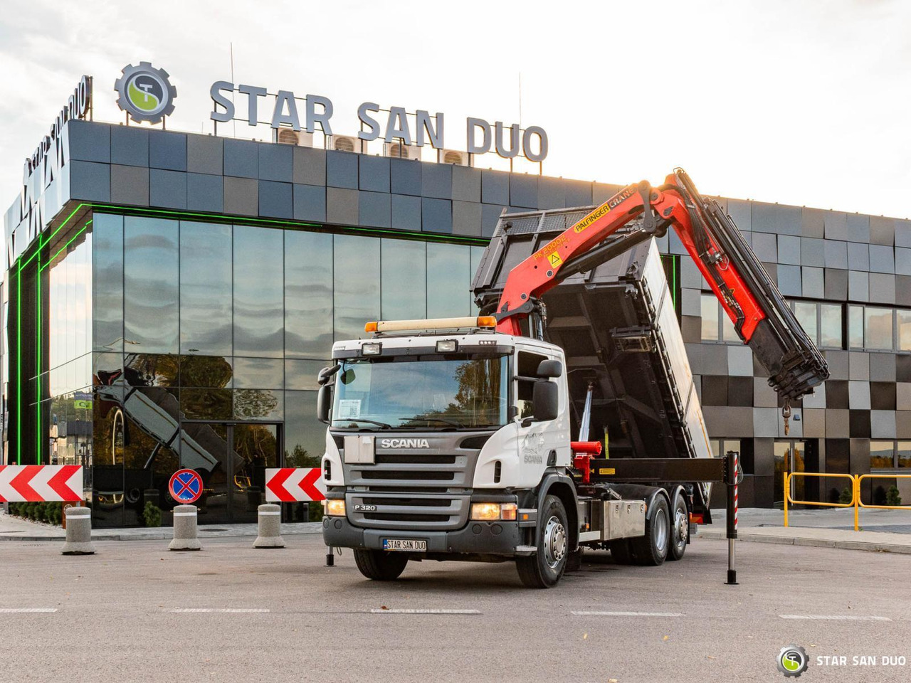 - Truk jungkit: gambar 5 - Truk jungkit: gambar 5