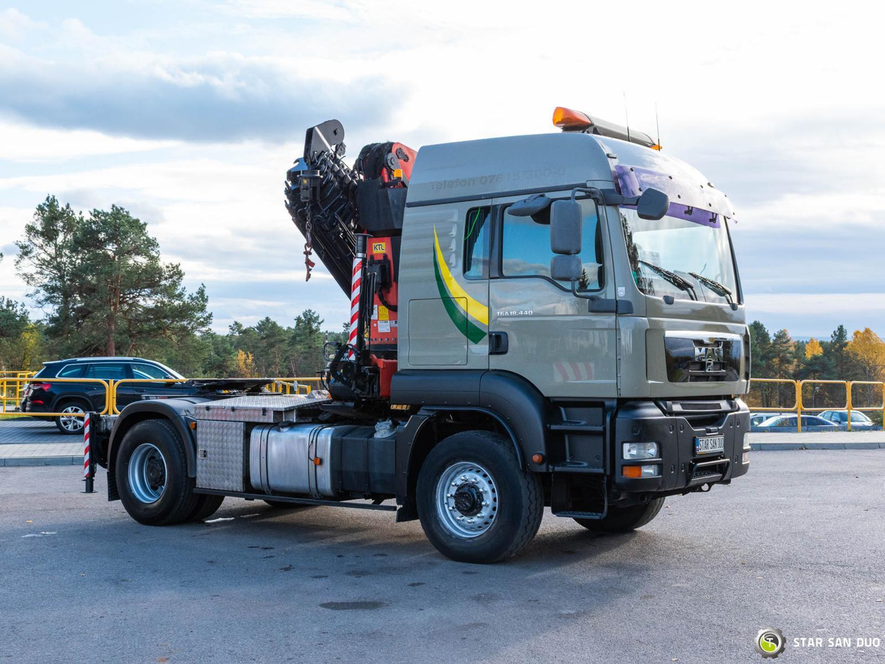 - Truk derek: gambar 3 - Truk derek: gambar 3
