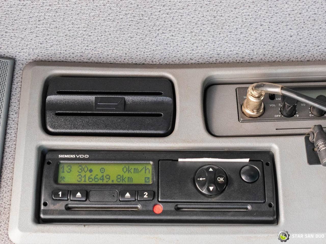 Truk derek : gambar 21