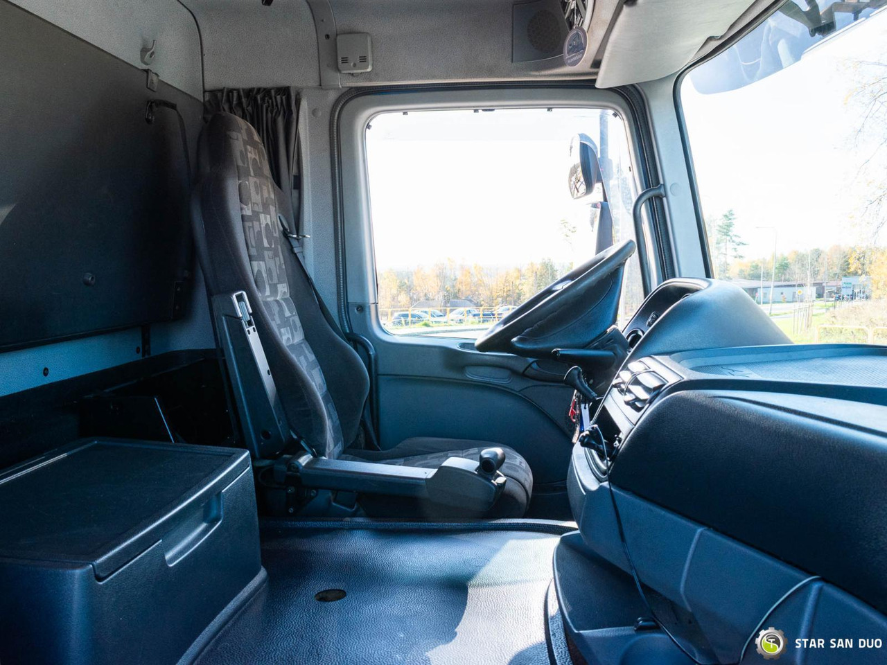 Truk derek : gambar 16