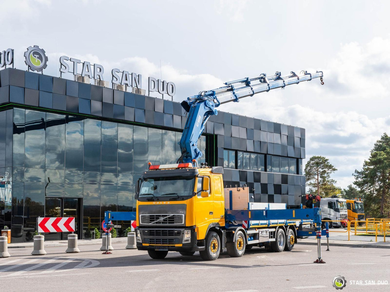 - Truk derek: gambar 1 - Truk derek: gambar 1