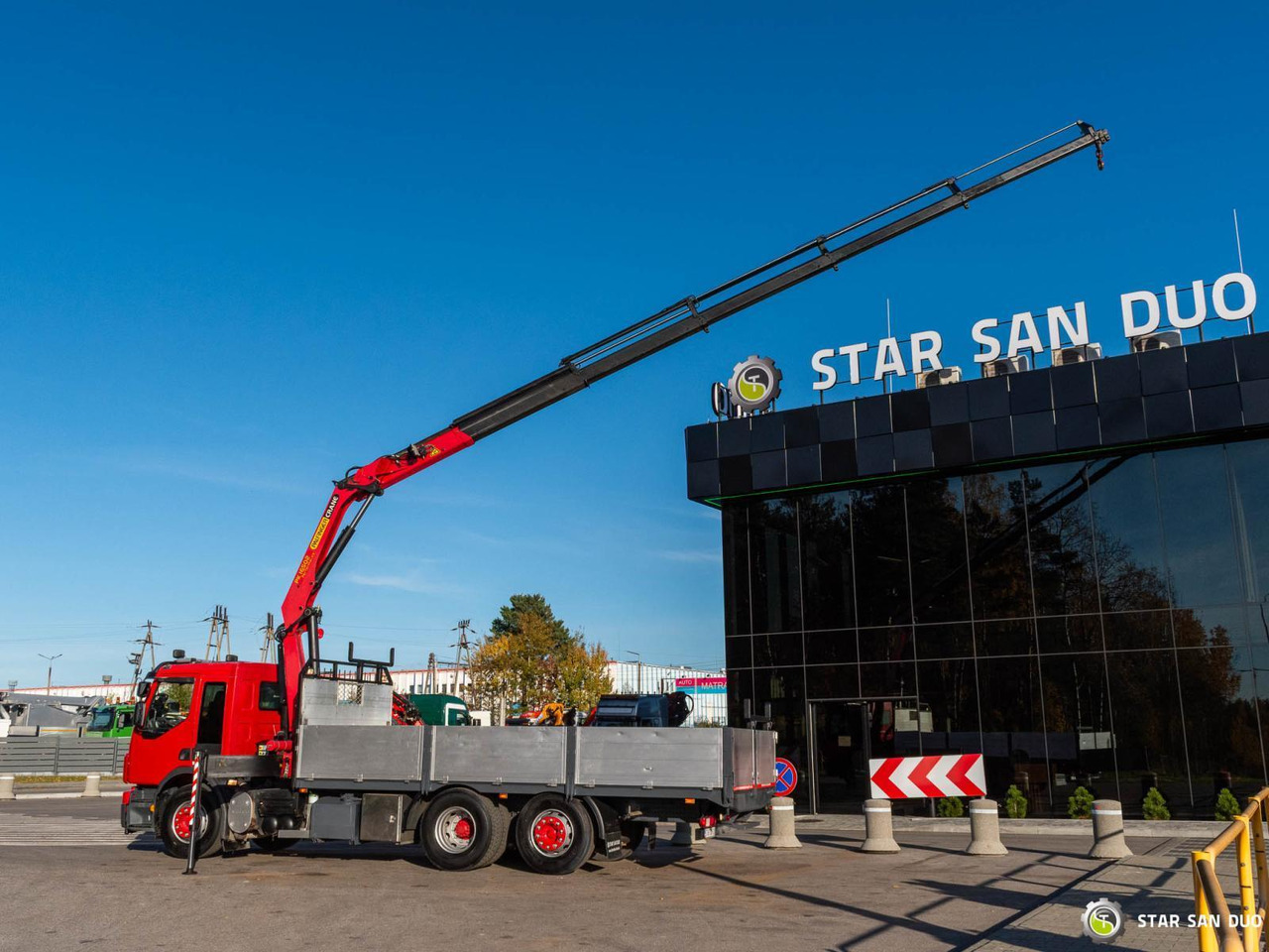 - Truk derek: gambar 2 - Truk derek: gambar 2