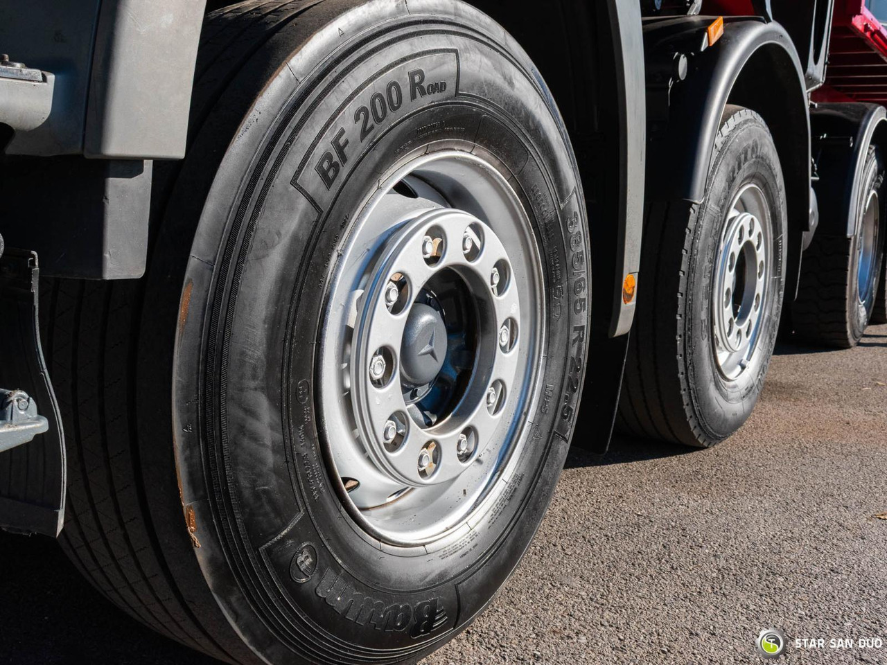 Truk derek : gambar 20