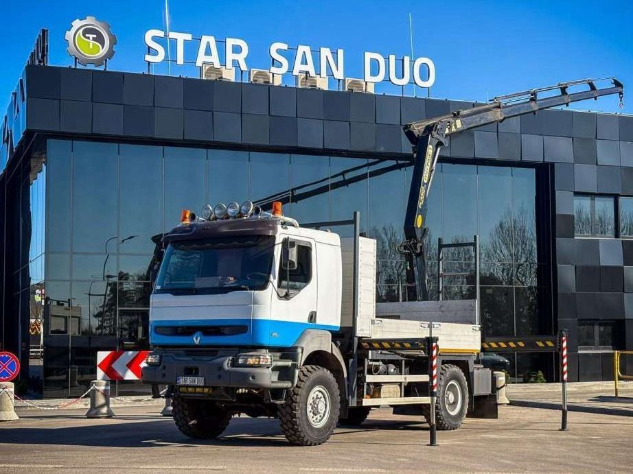 Renault KERAX 270 4x4 PALFINGER PK 16502 CRANE WINCH - Truk derek, Truk flatbed: gambar 1 Renault KERAX 270 4x4 PALFINGER PK 16502 CRANE WINCH - Truk derek, Truk flatbed: gambar 1