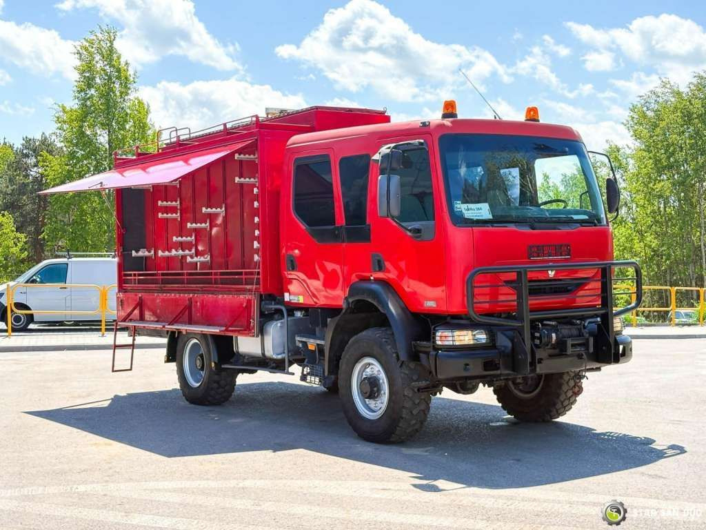 Renault MIDLUM 4x4 DOKA Brigade Double Cabin Camper - Truk sasis: gambar 3 Renault MIDLUM 4x4 DOKA Brigade Double Cabin Camper - Truk sasis: gambar 3