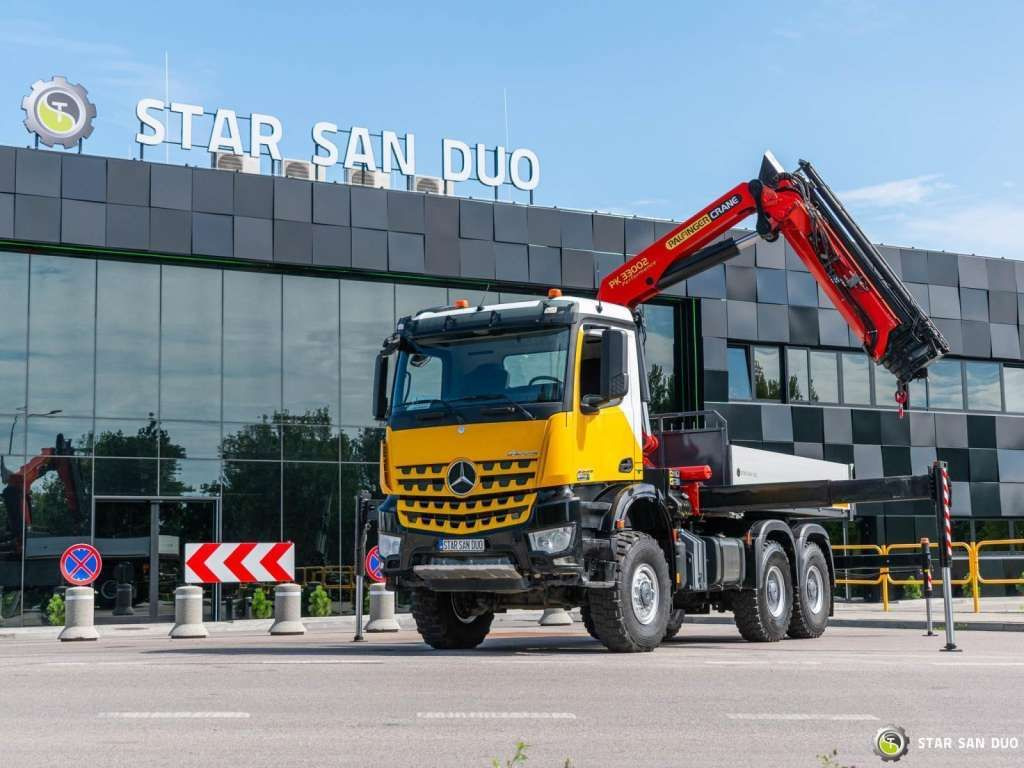 Mercedes-Benz AROCS 3345 6x6 PALFINGER PK 33002 Euro 6 Crane - Tractor head: gambar 5 Mercedes-Benz AROCS 3345 6x6 PALFINGER PK 33002 Euro 6 Crane - Tractor head: gambar 5