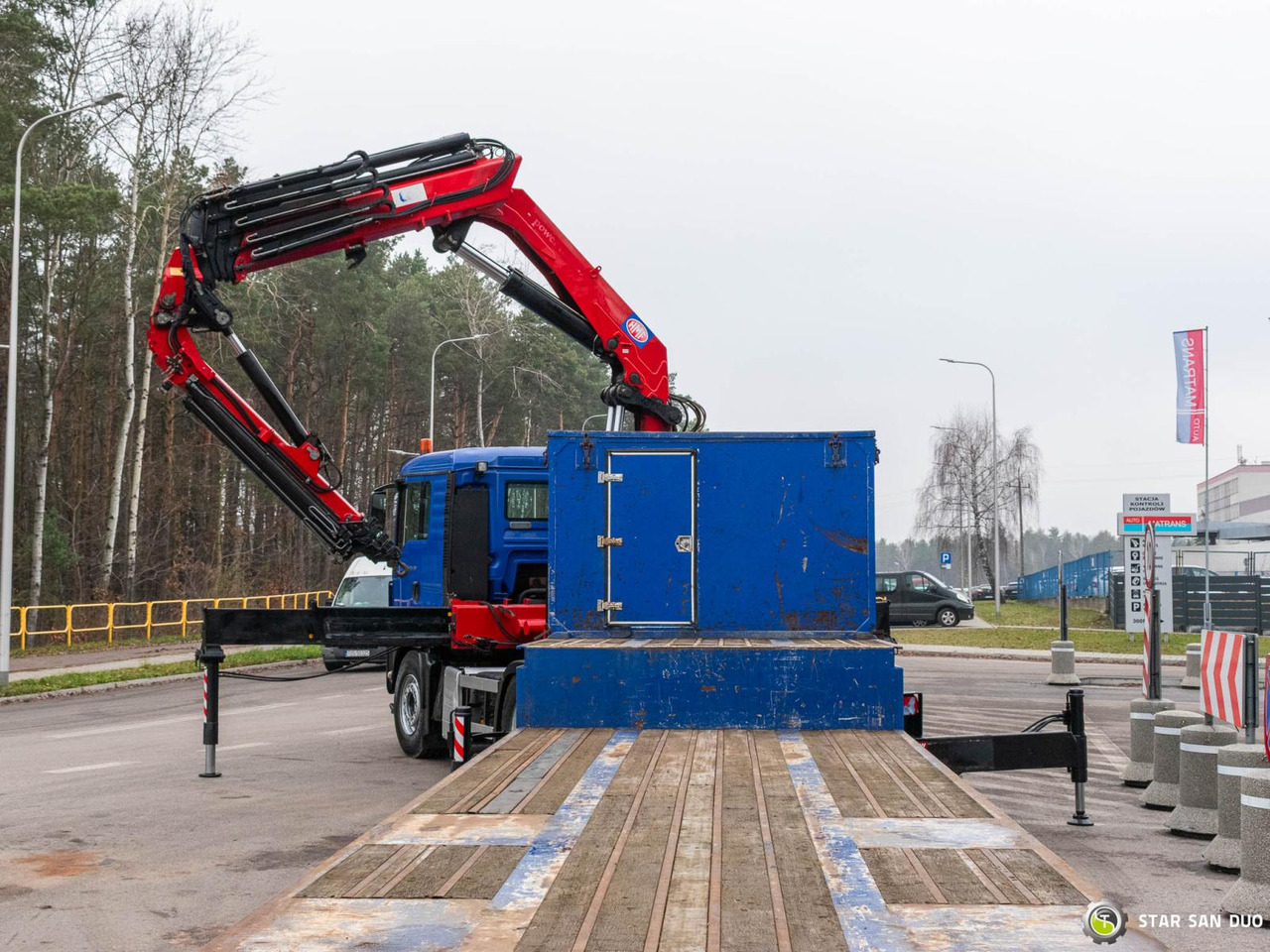 - Tractor head: gambar 4 - Tractor head: gambar 4