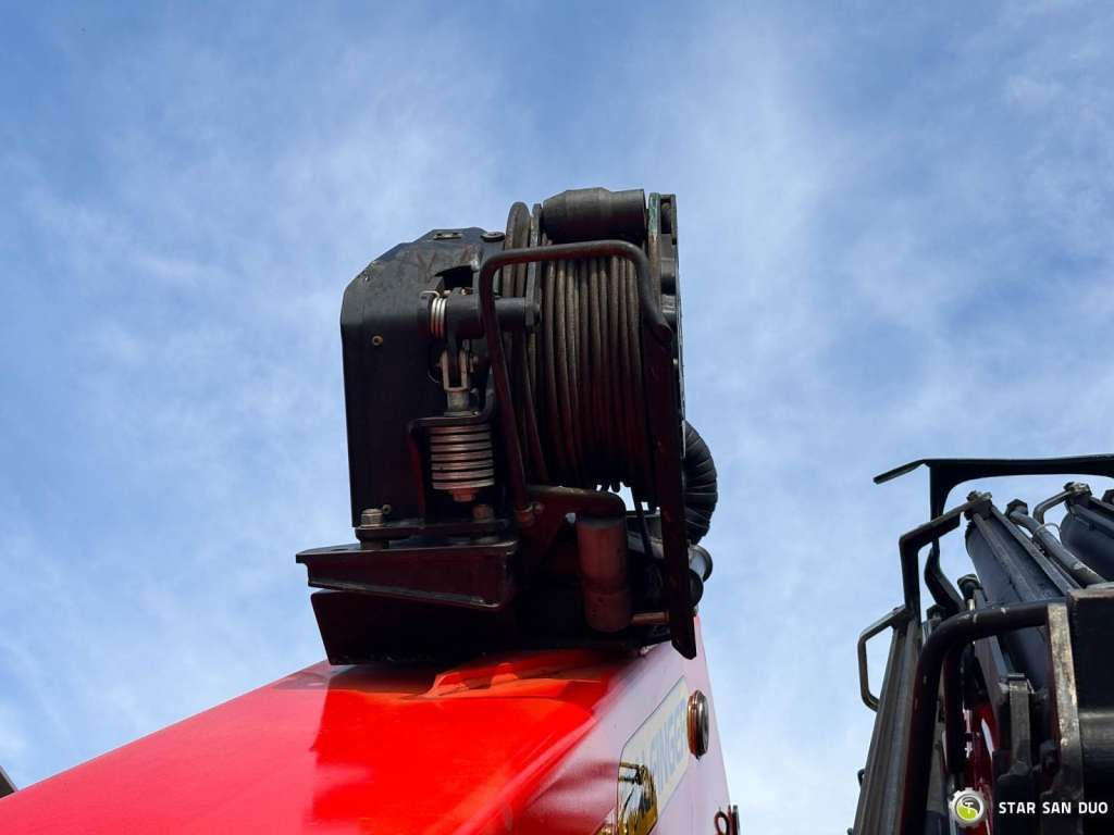Tractor head Volvo  FH 500 8x4*4 PK65002 Fly JIB Crane 7456 h Winch: gambar 20 Tractor head Volvo  FH 500 8x4*4 PK65002 Fly JIB Crane 7456 h Winch: gambar 20