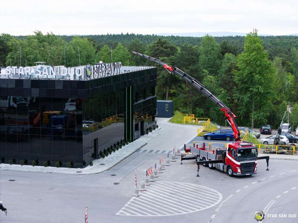 Volvo FH 540 8x4 FASSI F660 HDS Fly Jib Winch - Truk derek: gambar 3 Volvo FH 540 8x4 FASSI F660 HDS Fly Jib Winch - Truk derek: gambar 3