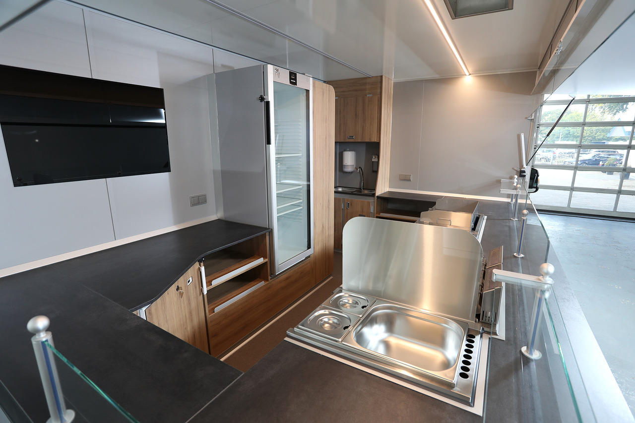 Mobil BORCO HÖHNS - Truk penjual: gambar 2 Mobil BORCO HÖHNS - Truk penjual: gambar 2