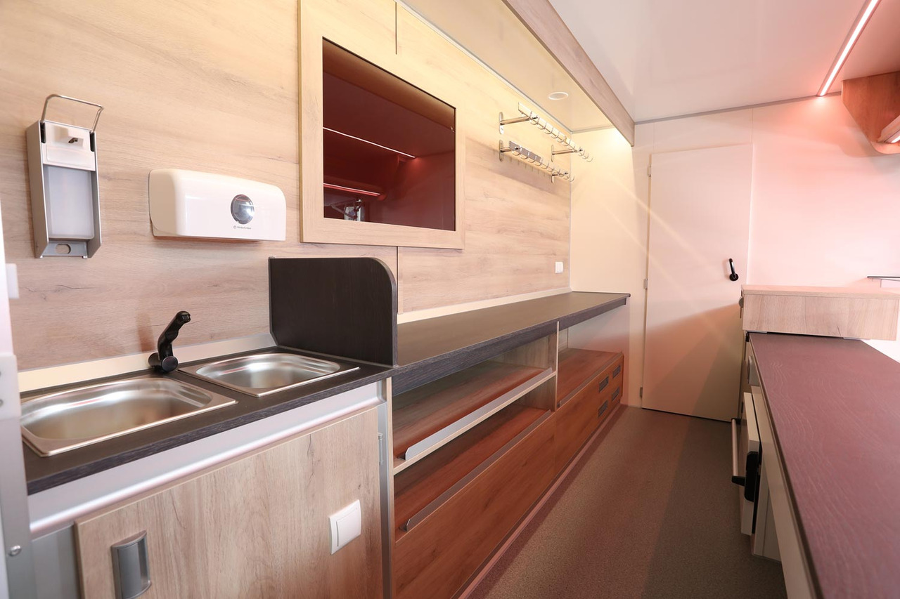 Mobil BORCO HÖHNS - Truk penjual: gambar 4 Mobil BORCO HÖHNS - Truk penjual: gambar 4