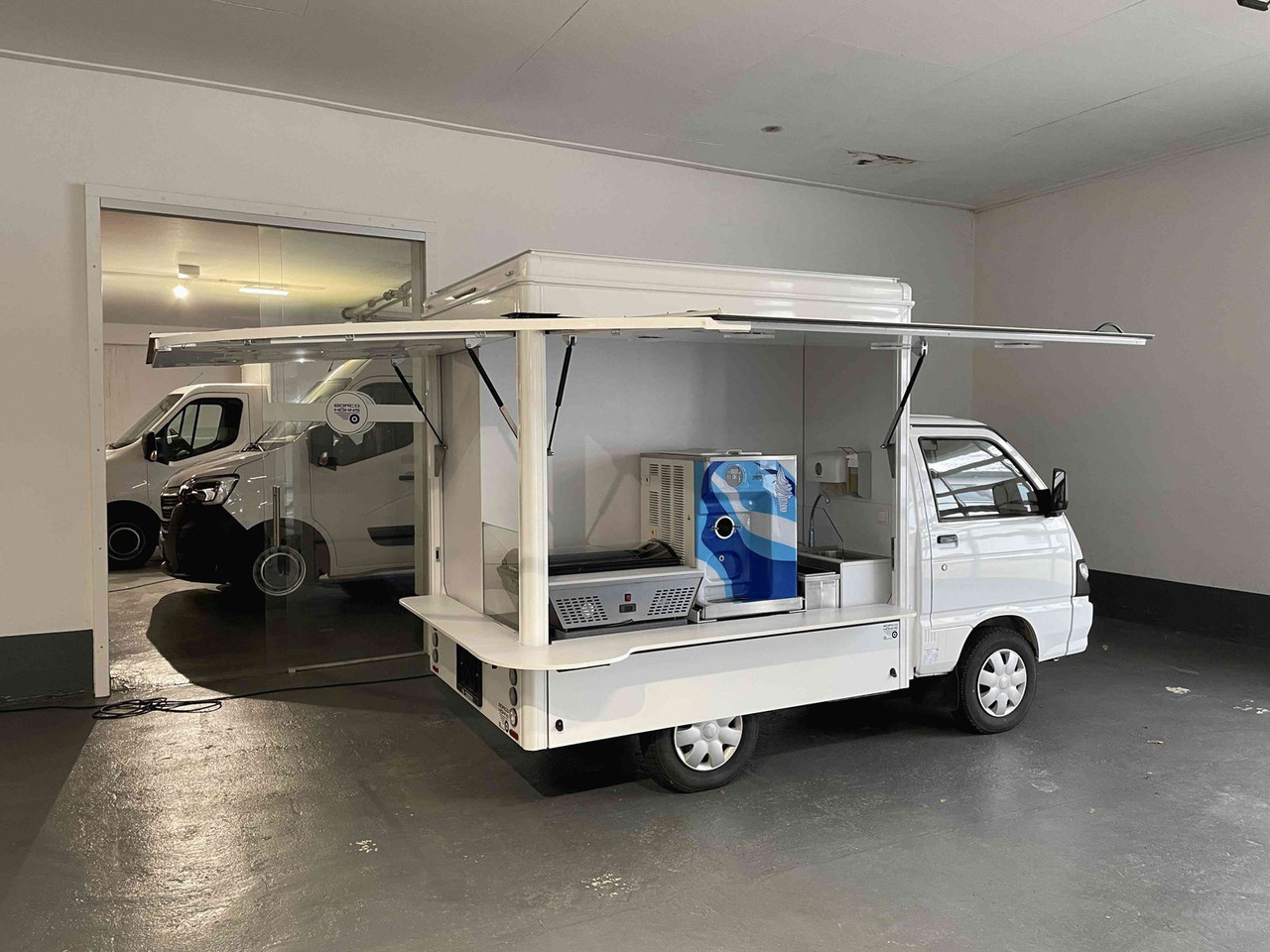 Piaggio Porter - Truk penjual: gambar 1 Piaggio Porter - Truk penjual: gambar 1