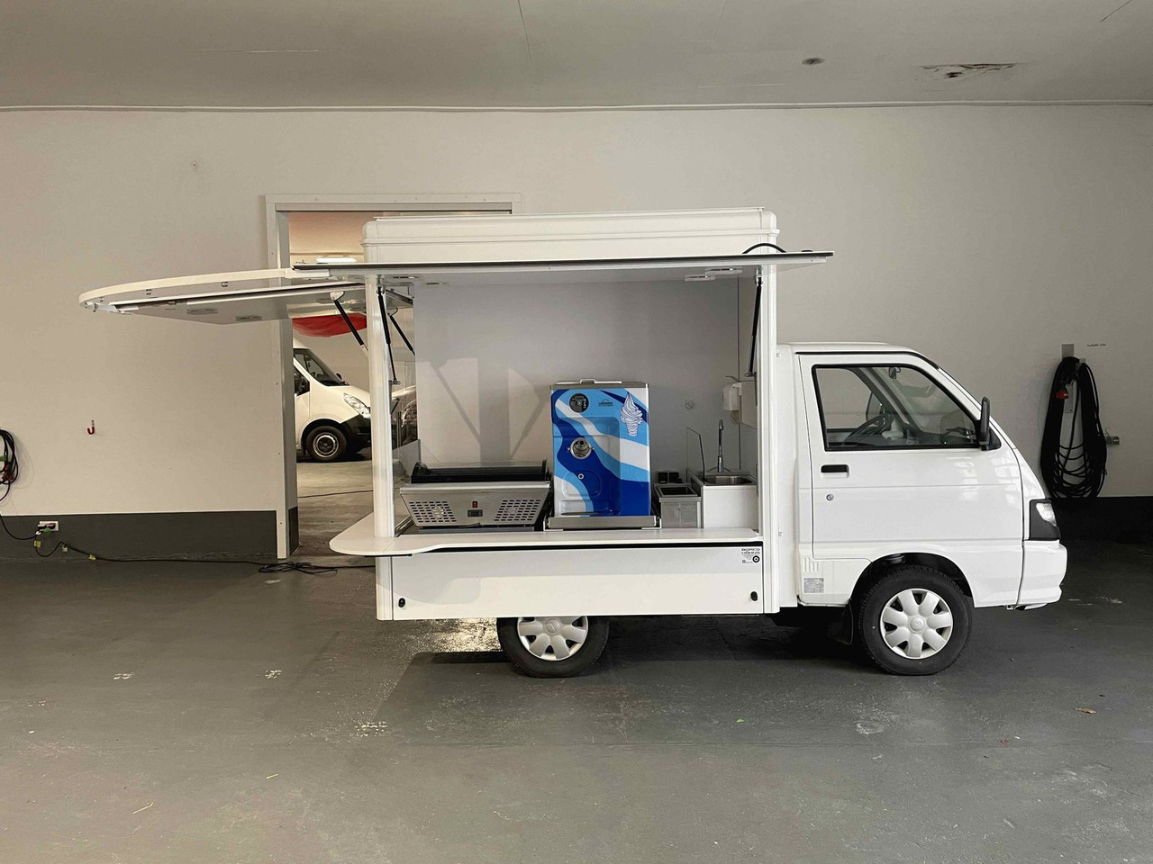 Piaggio Porter - Truk penjual: gambar 3 Piaggio Porter - Truk penjual: gambar 3