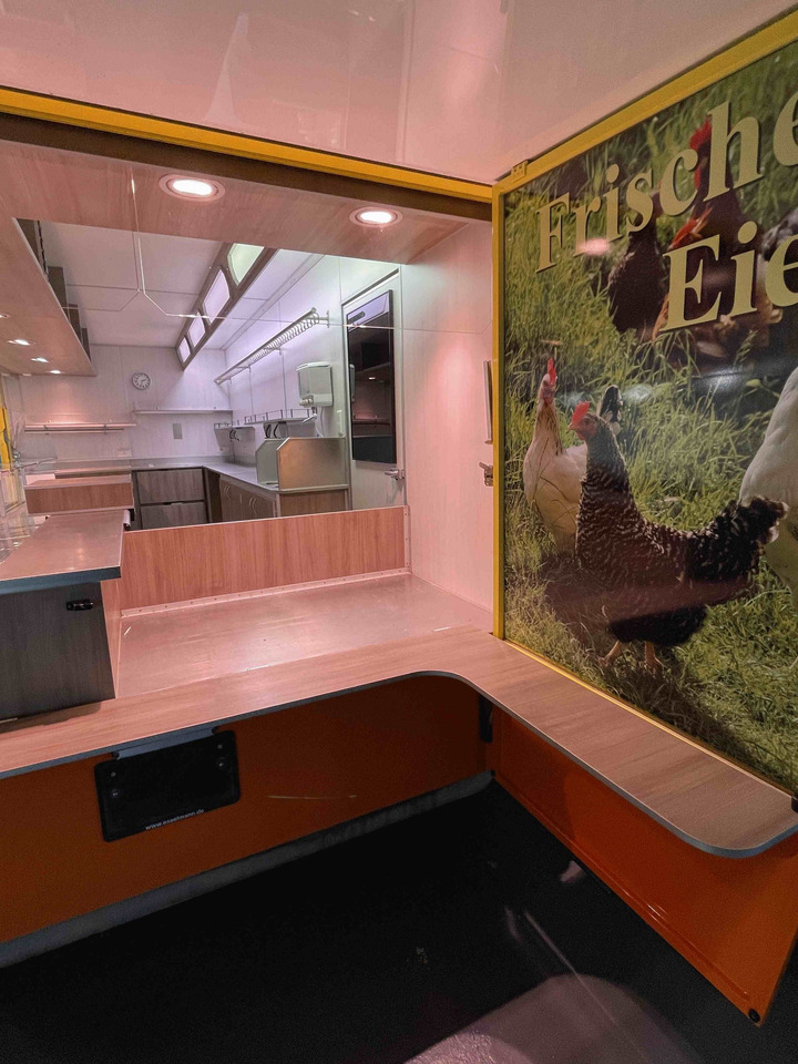 Truk penjual Wochenmarktmobil Esselmann: gambar 15 Truk penjual Wochenmarktmobil Esselmann: gambar 15