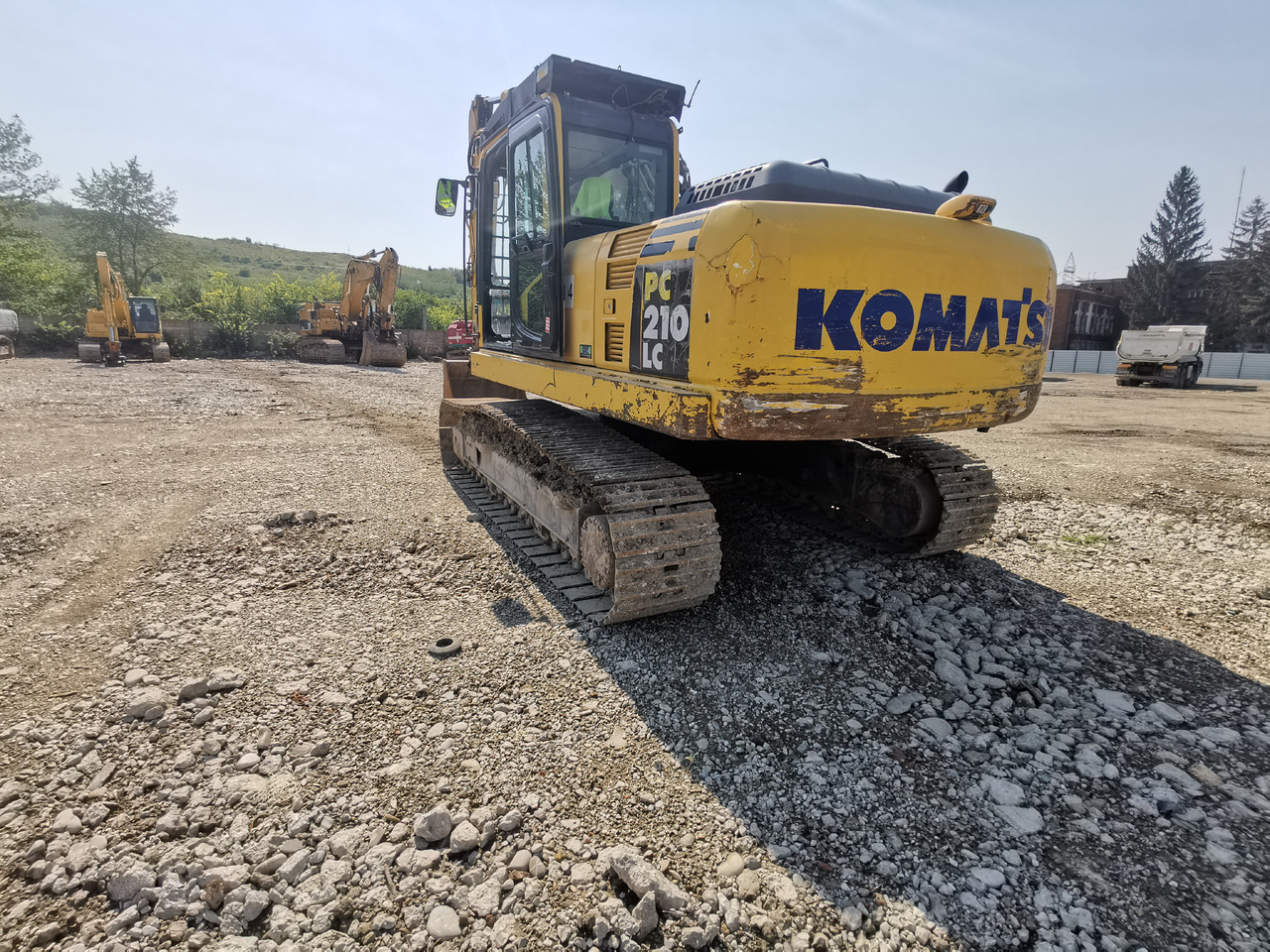 KOMATSU PC210 LC - 8 - Ekskavator: gambar 3 KOMATSU PC210 LC - 8 - Ekskavator: gambar 3