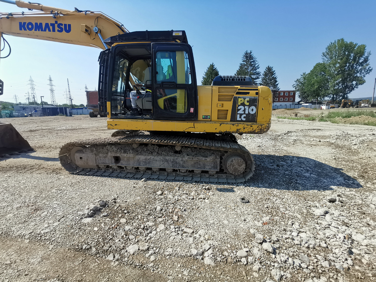 KOMATSU PC210 LC - 8 - Ekskavator: gambar 2 KOMATSU PC210 LC - 8 - Ekskavator: gambar 2