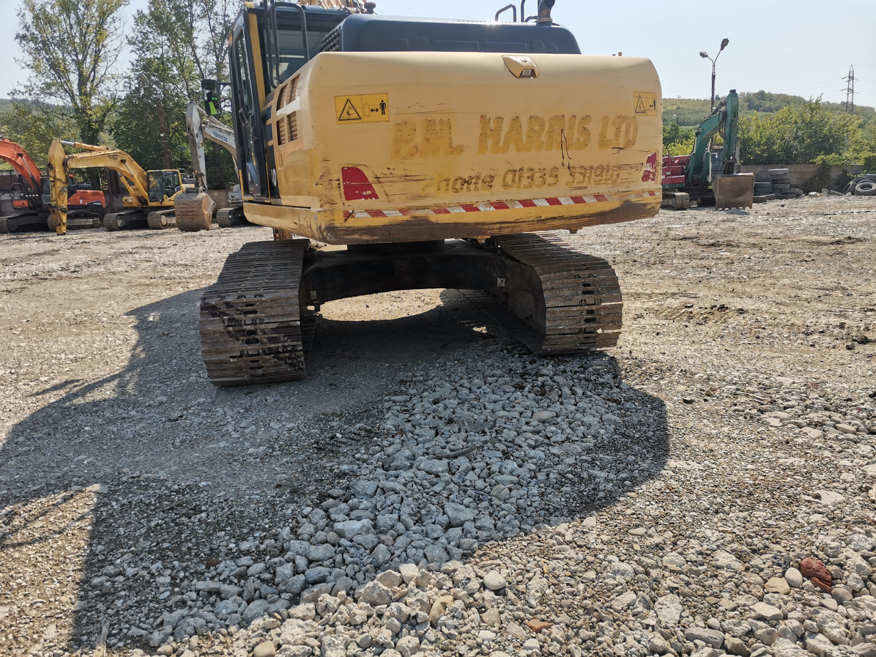 KOMATSU PC240 - Ekskavator: gambar 3 KOMATSU PC240 - Ekskavator: gambar 3