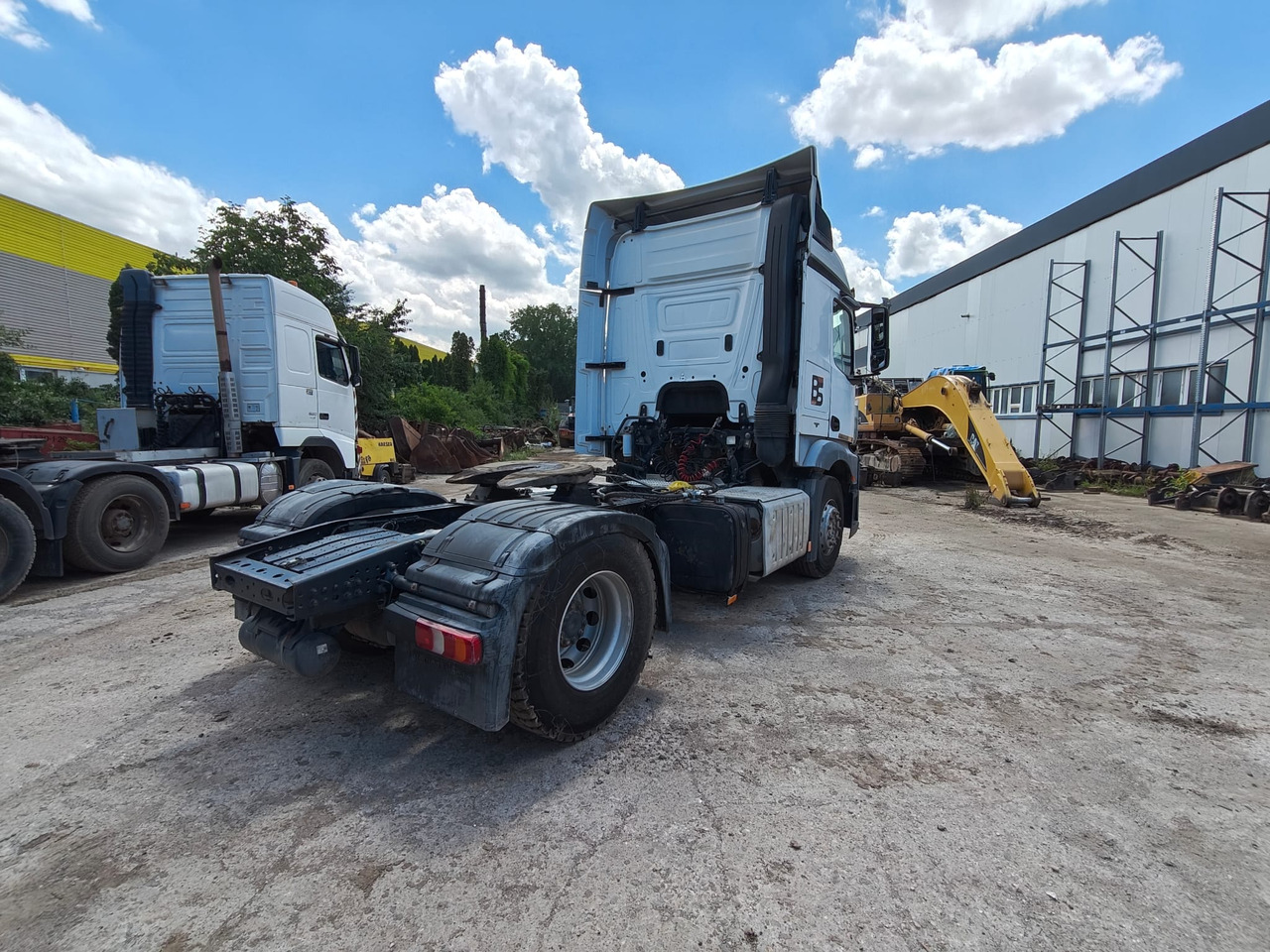 MERCEDES BENZ ACTROS - Tractor head: gambar 1 MERCEDES BENZ ACTROS - Tractor head: gambar 1