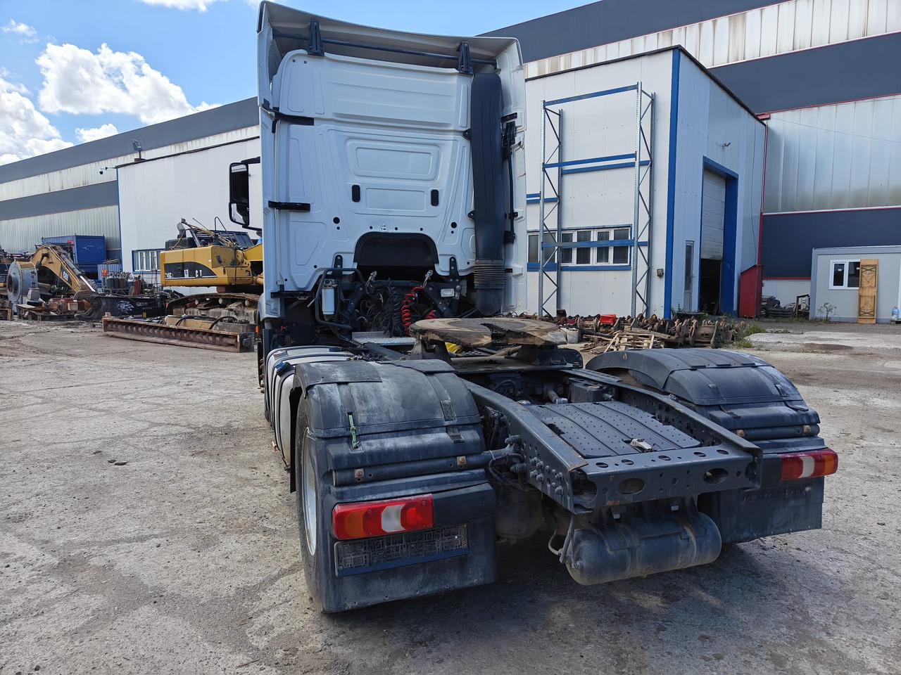 MERCEDES BENZ ACTROS - Tractor head: gambar 2 MERCEDES BENZ ACTROS - Tractor head: gambar 2