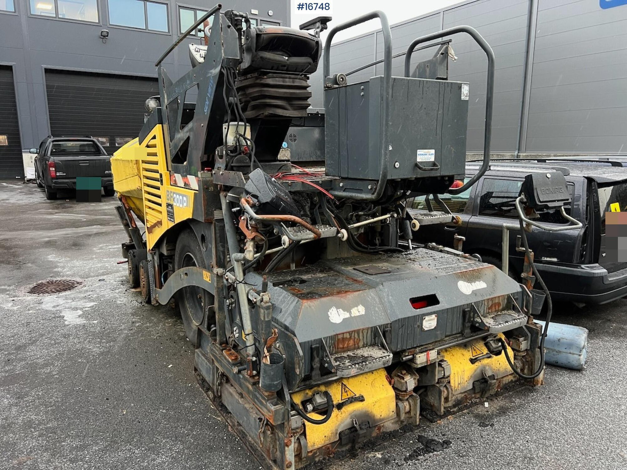 Bomag BF 300P - Mesin aspal: gambar 5 Bomag BF 300P - Mesin aspal: gambar 5