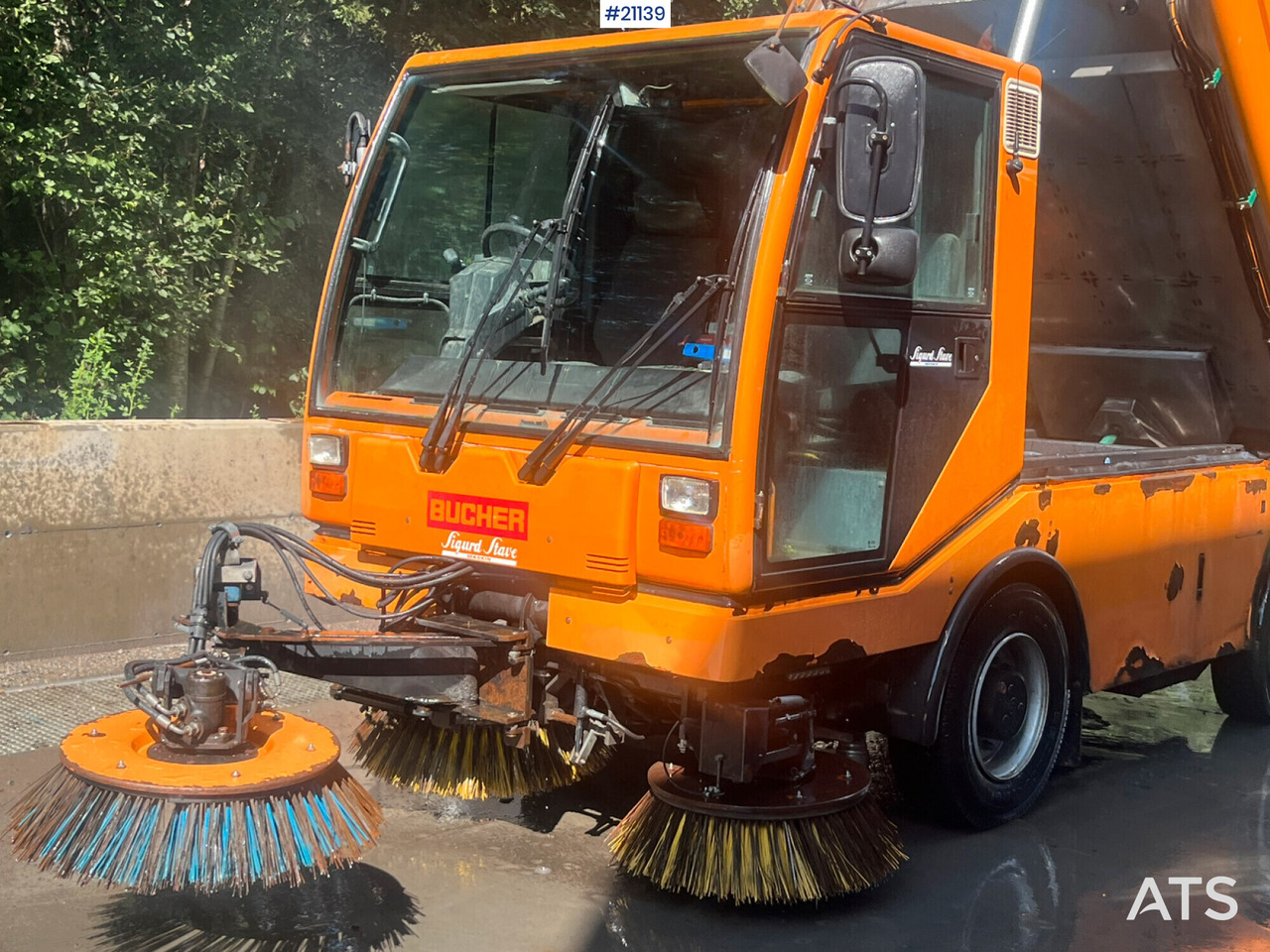 Bucher CityCat 5000 - Penyapu jalan: gambar 2 Bucher CityCat 5000 - Penyapu jalan: gambar 2