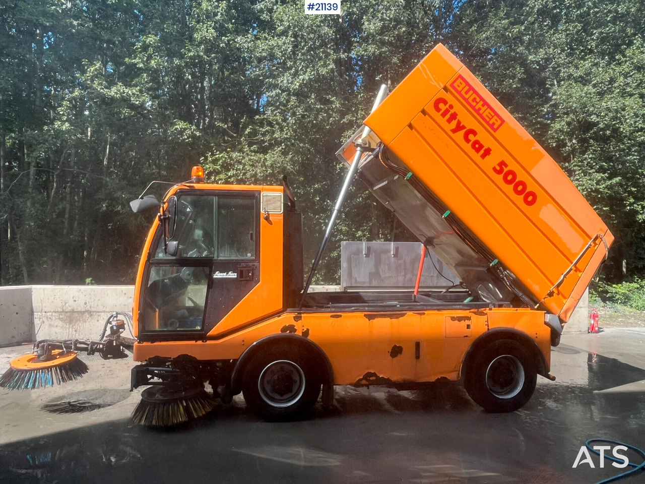 Bucher CityCat 5000 - Penyapu jalan: gambar 1 Bucher CityCat 5000 - Penyapu jalan: gambar 1