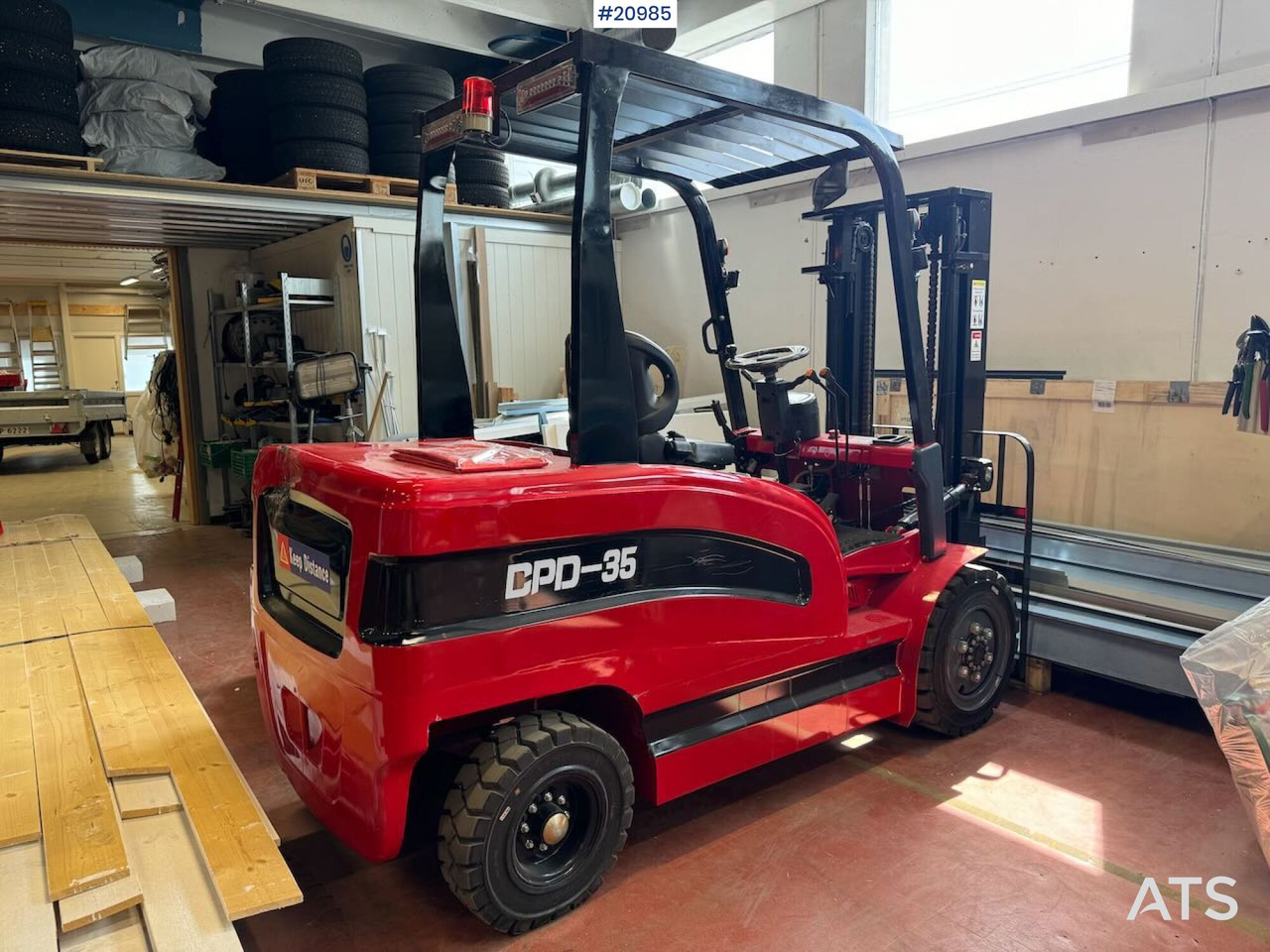 CPD- 35 MotvektstrucK - Forklift listrik: gambar 1 CPD- 35 MotvektstrucK - Forklift listrik: gambar 1