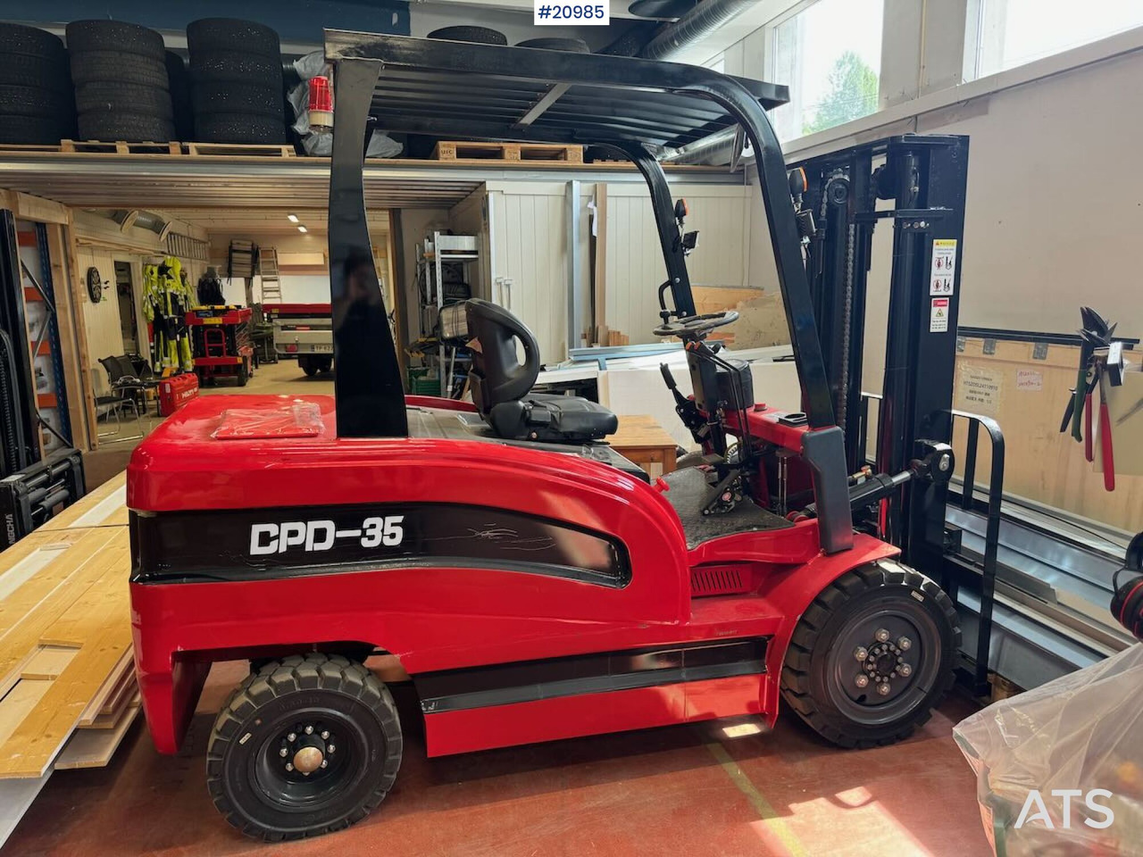 CPD- 35 MotvektstrucK - Forklift listrik: gambar 2 CPD- 35 MotvektstrucK - Forklift listrik: gambar 2