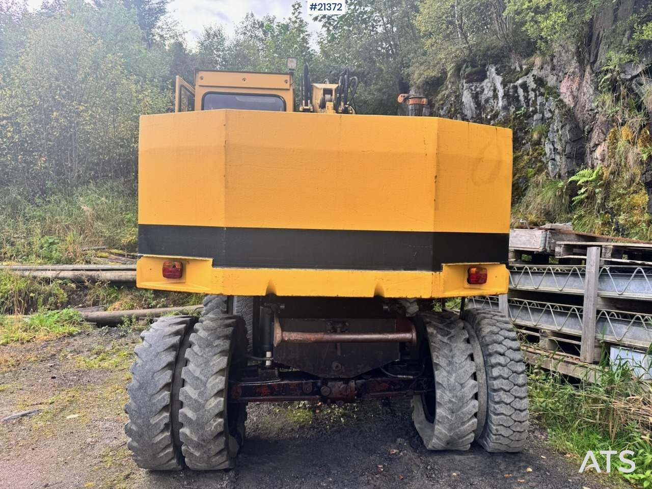 Caterpillar 212B - Ekskavator roda: gambar 4 Caterpillar 212B - Ekskavator roda: gambar 4