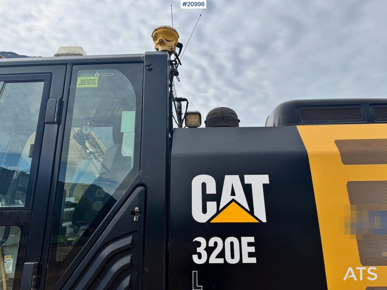 Ekskavator perayap Caterpillar 320EL: gambar 36
