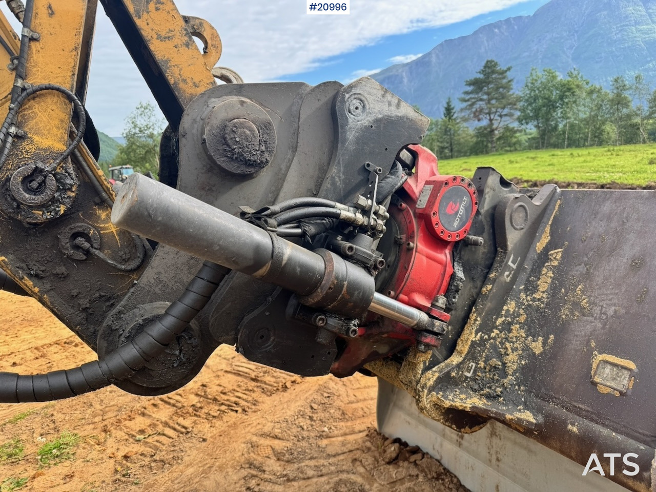 Ekskavator perayap Caterpillar 320EL: gambar 30