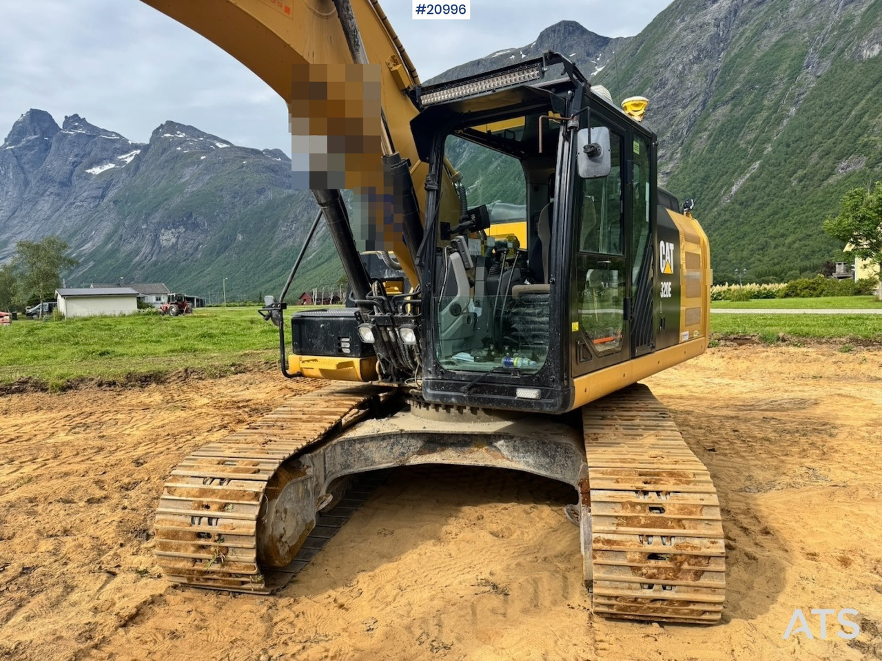 Ekskavator perayap Caterpillar 320EL: gambar 25