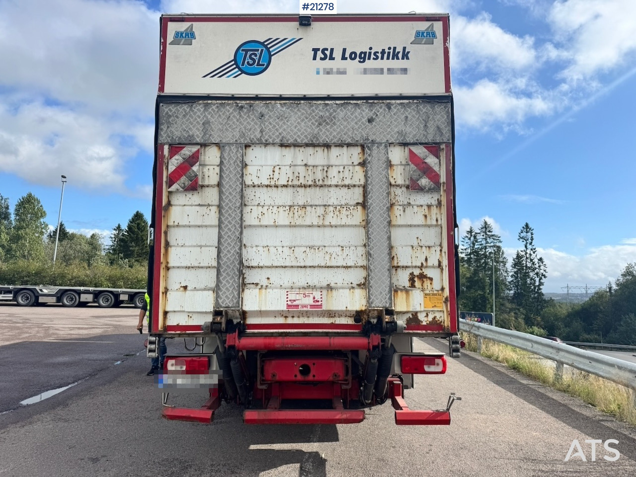 DAF CF440 - Truk box: gambar 5 DAF CF440 - Truk box: gambar 5