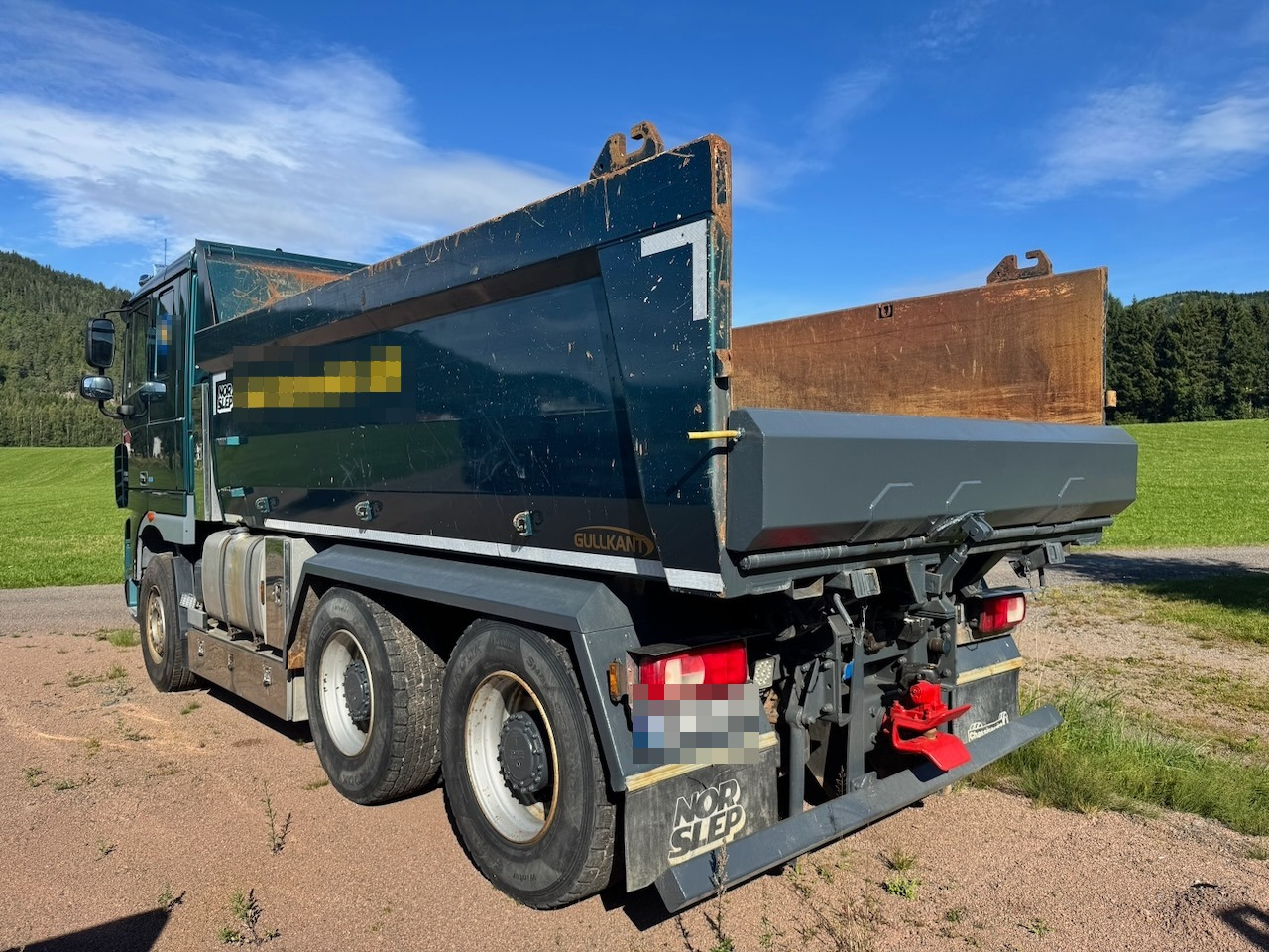DAF XF 105.460 - Truk jungkit: gambar 4 DAF XF 105.460 - Truk jungkit: gambar 4