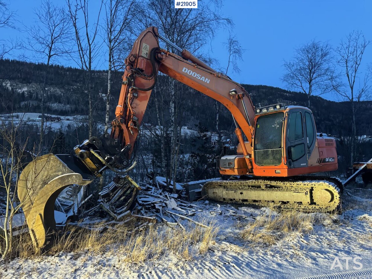 Doosan DX140LC - Ekskavator perayap: gambar 2 Doosan DX140LC - Ekskavator perayap: gambar 2