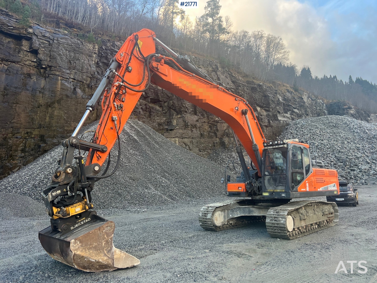 Doosan Dx300lc-5 Gravemaskin m/ rototilt og pusseskuffe - Ekskavator: gambar 2 Doosan Dx300lc-5 Gravemaskin m/ rototilt og pusseskuffe - Ekskavator: gambar 2