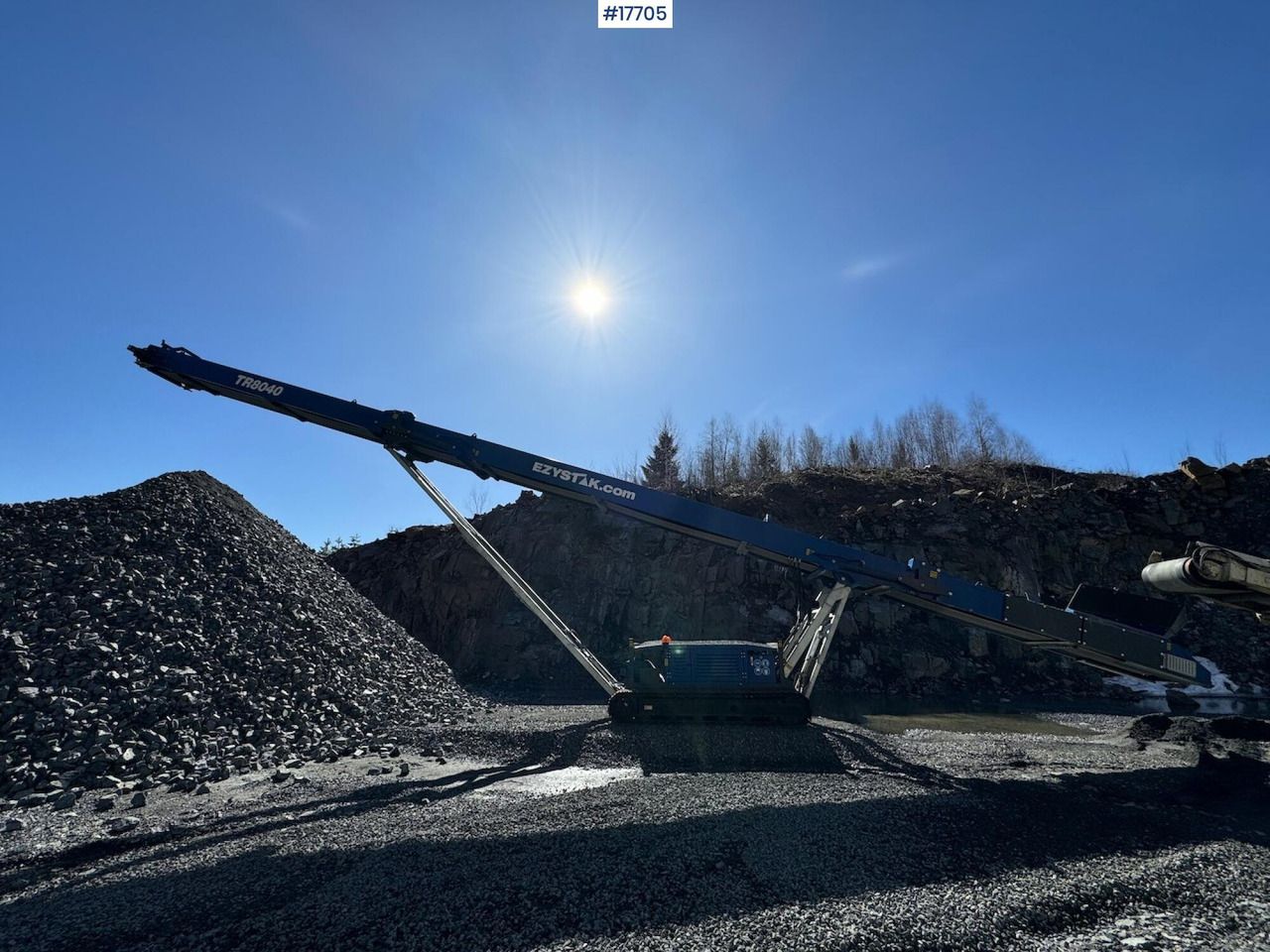 Ezystak TR8040 - Screener: gambar 3 Ezystak TR8040 - Screener: gambar 3