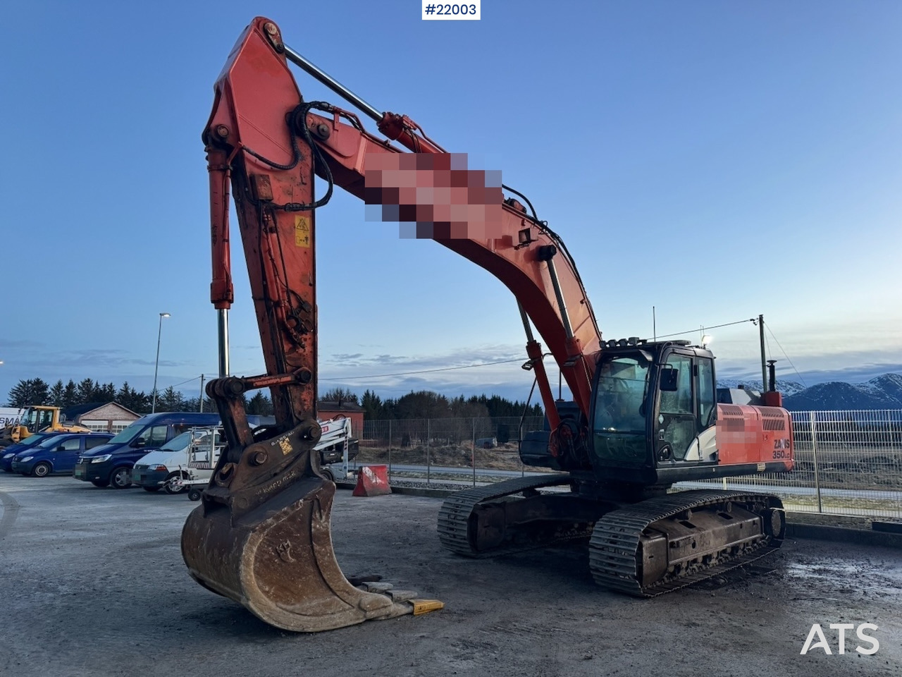 Hitachi 2013 Hitachi ZX350LC-5B Beltegraver m/ Graveskuffe og GPS. - Ekskavator: gambar 1 Hitachi 2013 Hitachi ZX350LC-5B Beltegraver m/ Graveskuffe og GPS. - Ekskavator: gambar 1