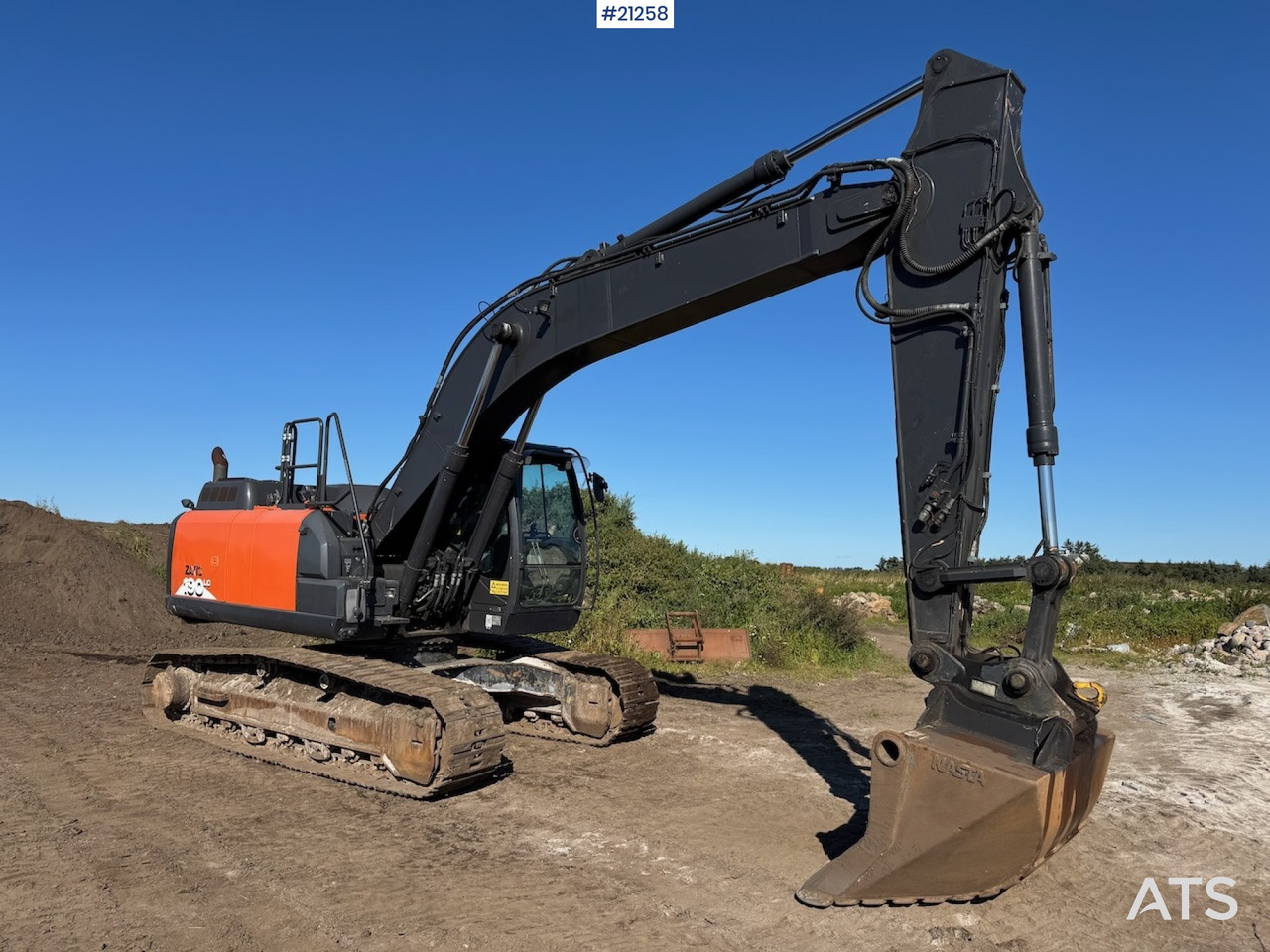 Hitachi ZX 190 LC-6 - Ekskavator: gambar 4 Hitachi ZX 190 LC-6 - Ekskavator: gambar 4