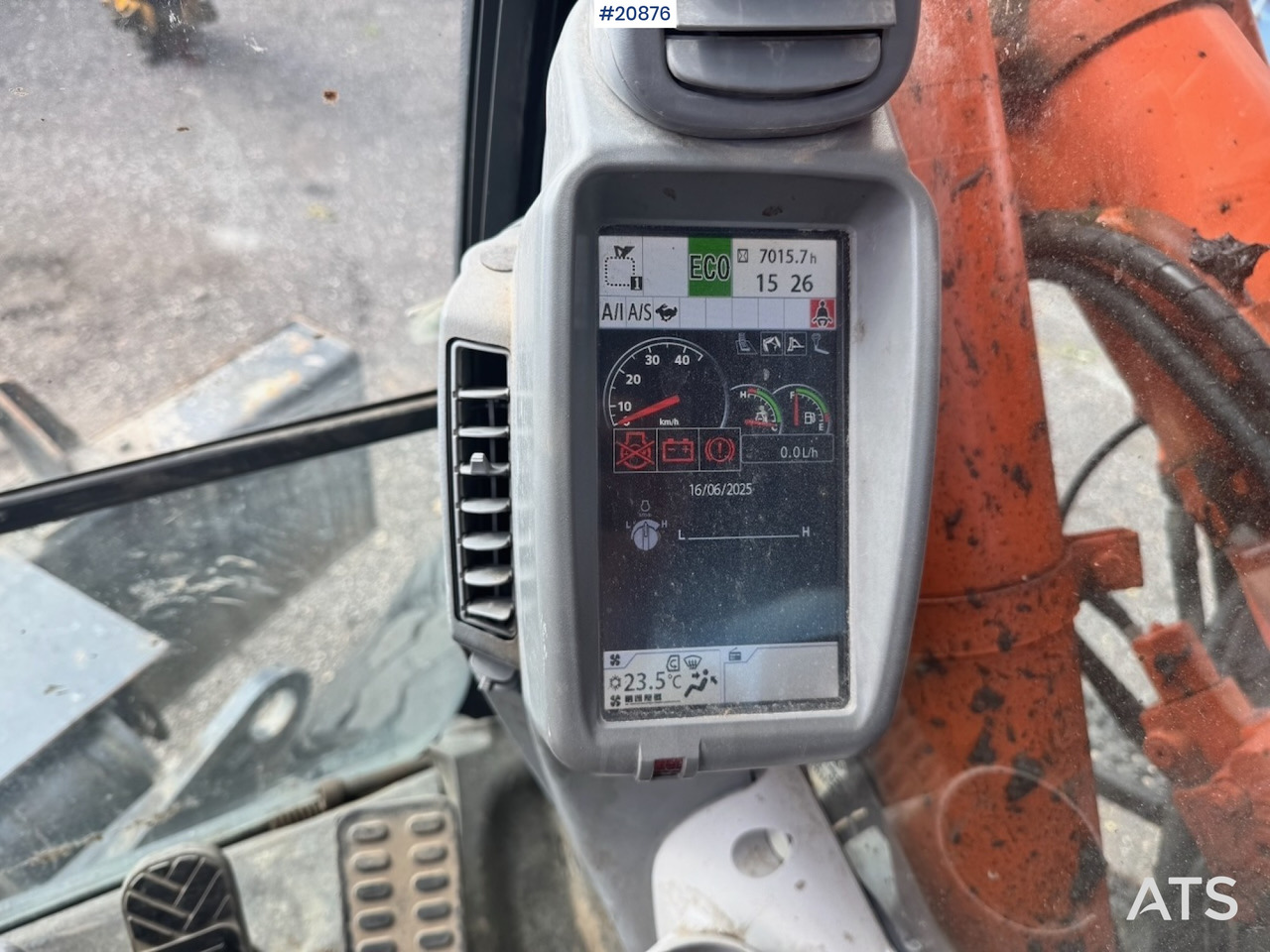 Ekskavator roda Hitachi ZX140W-5B: gambar 29