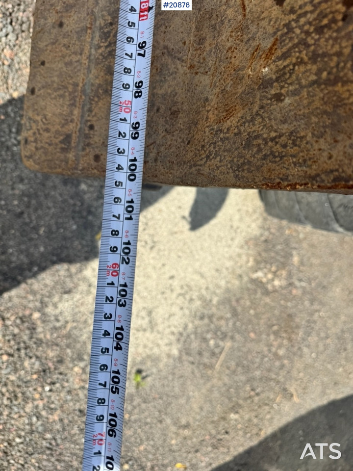 Ekskavator roda Hitachi ZX140W-5B: gambar 16
