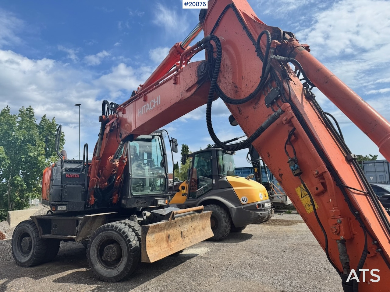 Ekskavator roda Hitachi ZX140W-5B: gambar 21