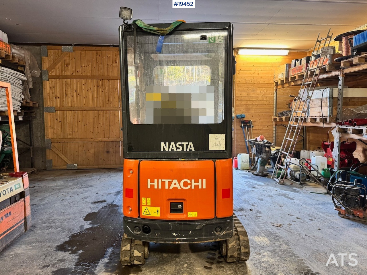 Hitachi ZX19-6CR - Ekskavator: gambar 4 Hitachi ZX19-6CR - Ekskavator: gambar 4