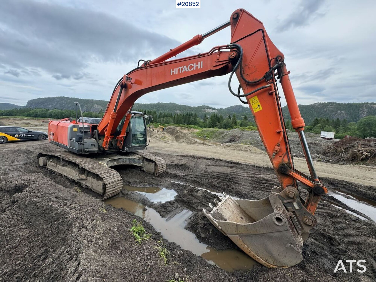Hitachi ZX280LC-3 - Ekskavator perayap: gambar 4 Hitachi ZX280LC-3 - Ekskavator perayap: gambar 4