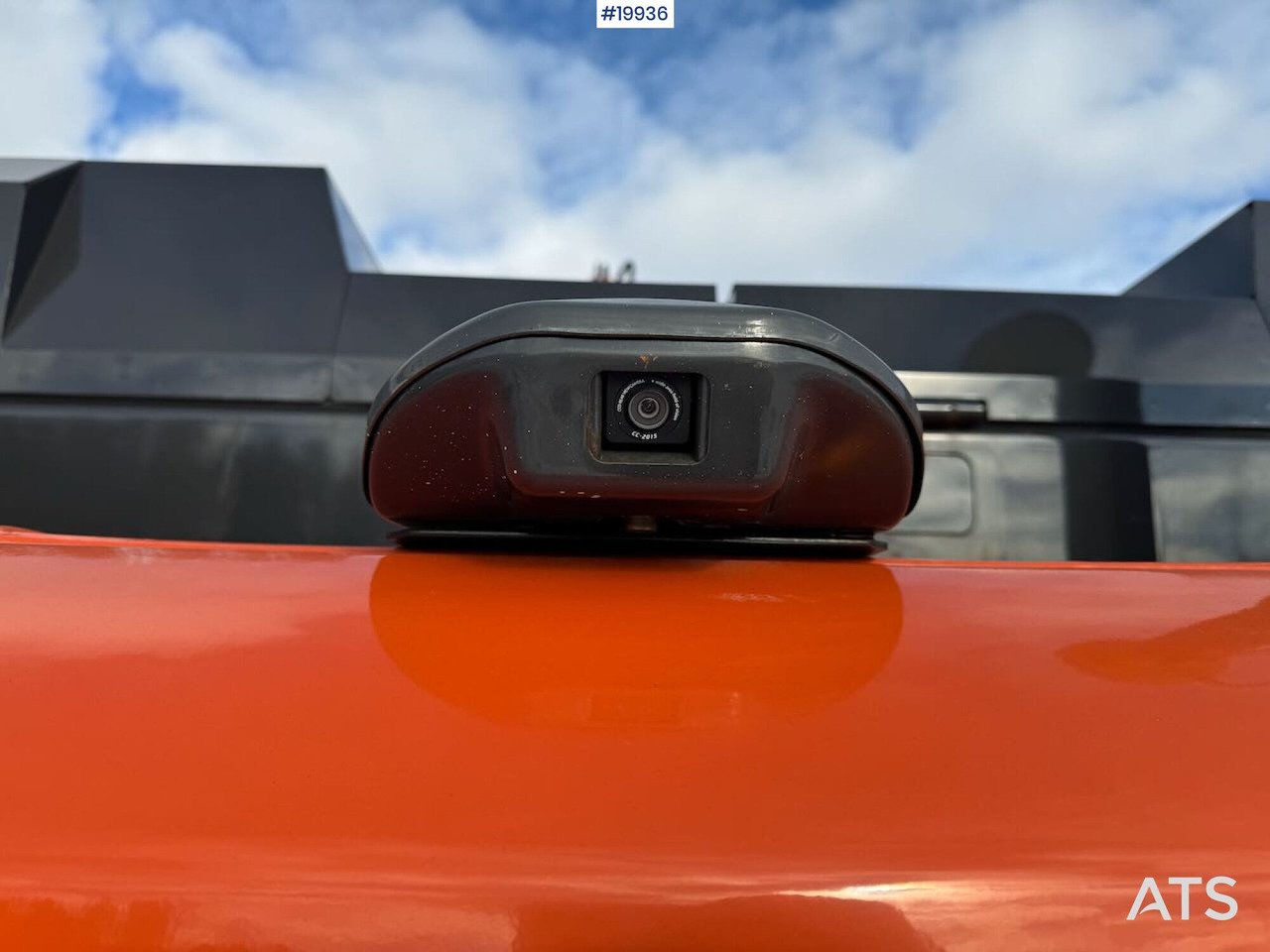 Ekskavator Hitachi ZX300LC-6: gambar 25